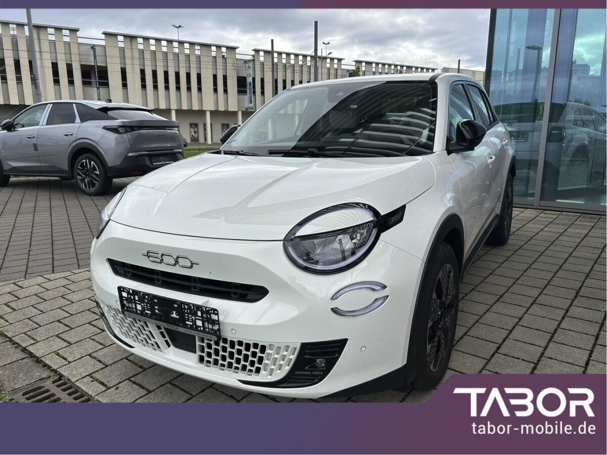 Fiat 600 MHEV 110 DCT La Prima eHK ACC SHZ Keyl Massa Fiat 600 MHEV 110 DCT La Prima eHK ACC SHZ Keyl Massa