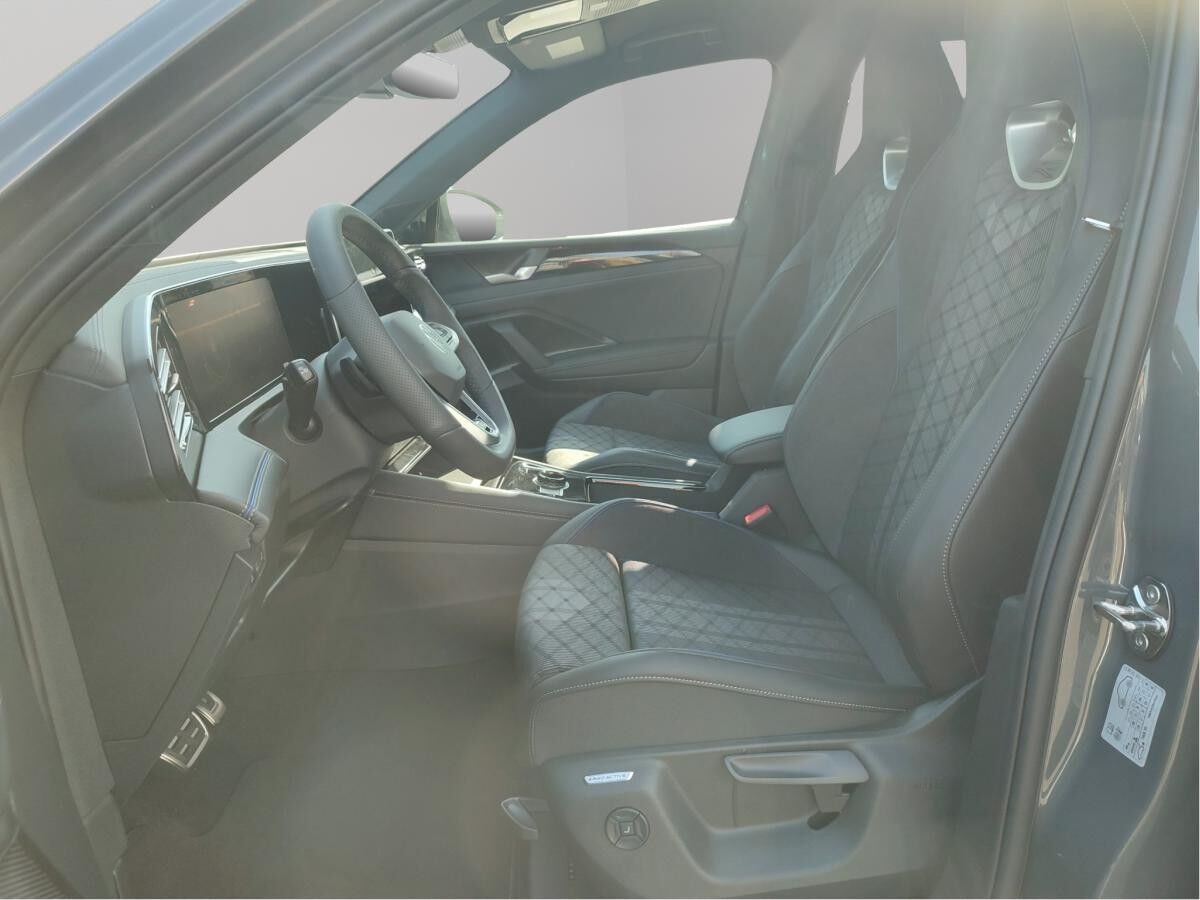 Volkswagen Tiguan R-Line 1,5 l eTSI DSG +SOFORT+BLACK-STYLE