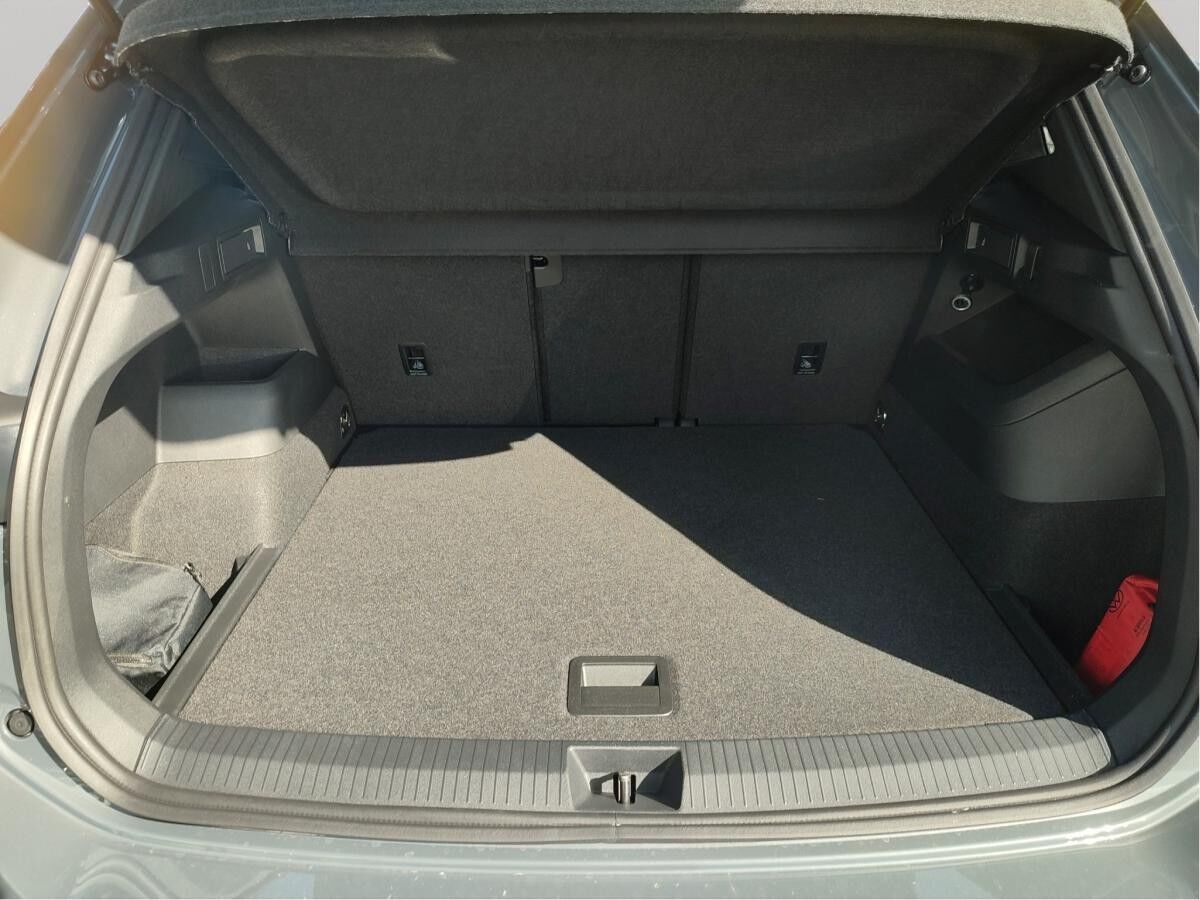 Volkswagen Tiguan R-Line 1,5 l eTSI DSG +SOFORT+BLACK-STYLE