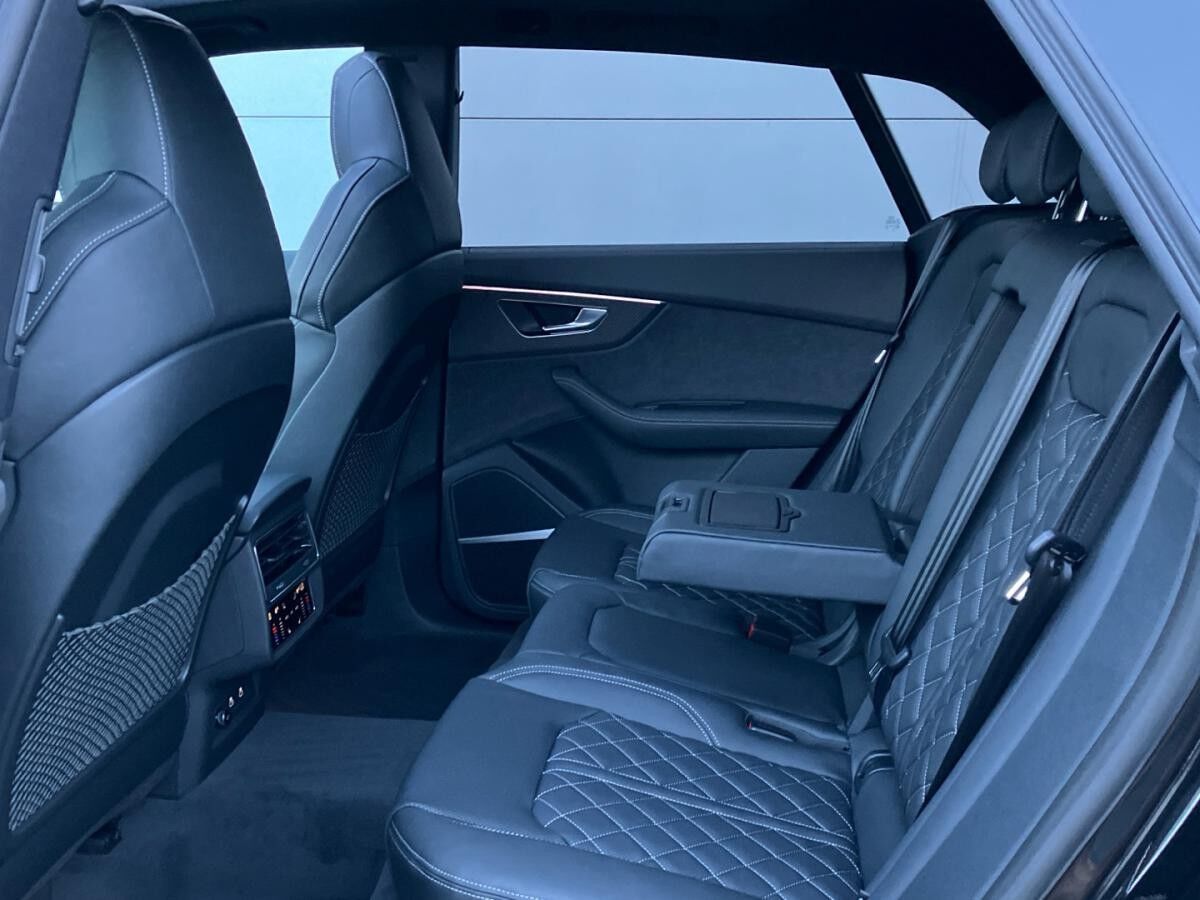 Audi Q8 SUV 50 TDI quattro Allradlenkung Panorama LED