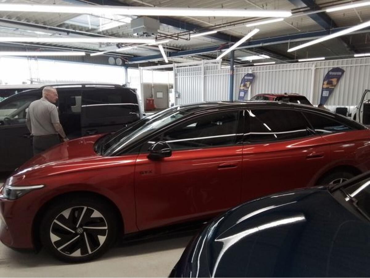 Volkswagen ID.7 GTX 4Mo. - AHK PANO KAMERA inkl. Winterräder