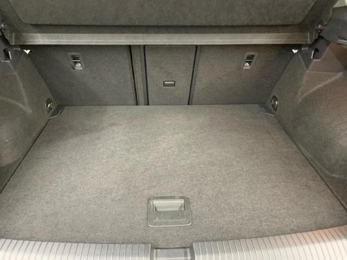 Volkswagen T-Roc Life 1.0 TSI - LED Navi SHZ Einparkhilfe DAB+ LM Kamera Digital Cockpit App-Connect Front Assist