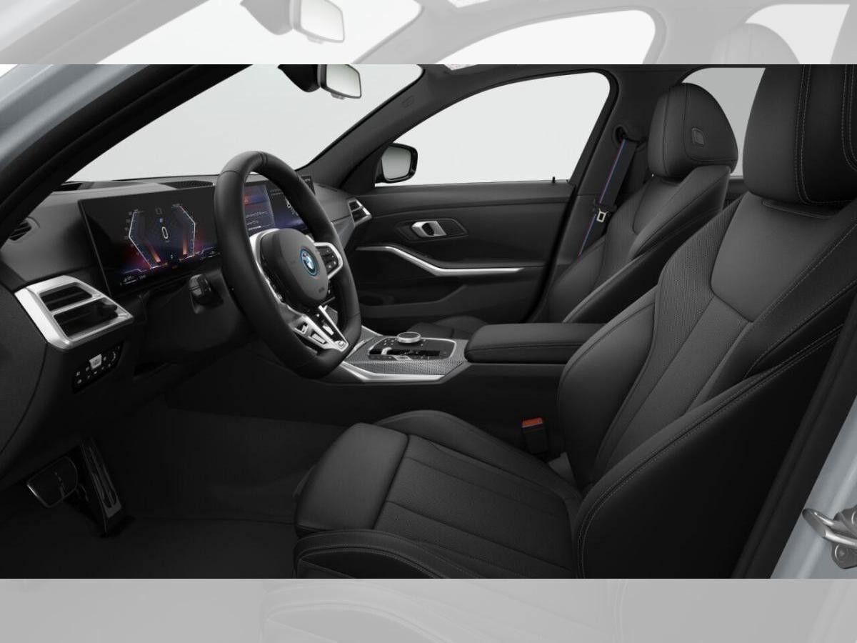BMW 330 e xDriveTouring / sofort verfügbar / AHK / M Sport