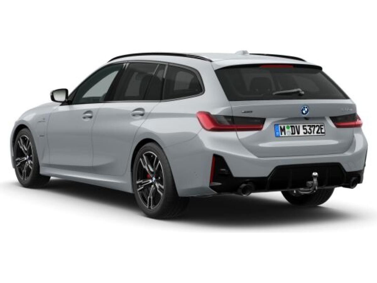 BMW 330 e xDriveTouring / sofort verfügbar / AHK / M Sport