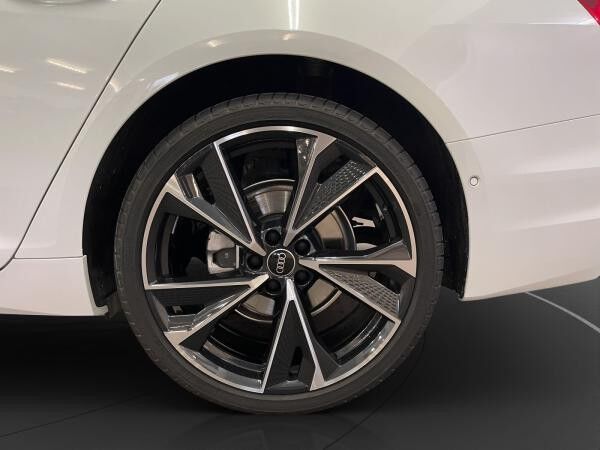 Audi A6 Avant 35 TDI advanced AHK Matrix LM 21" Navi PDC vo+hi ACC