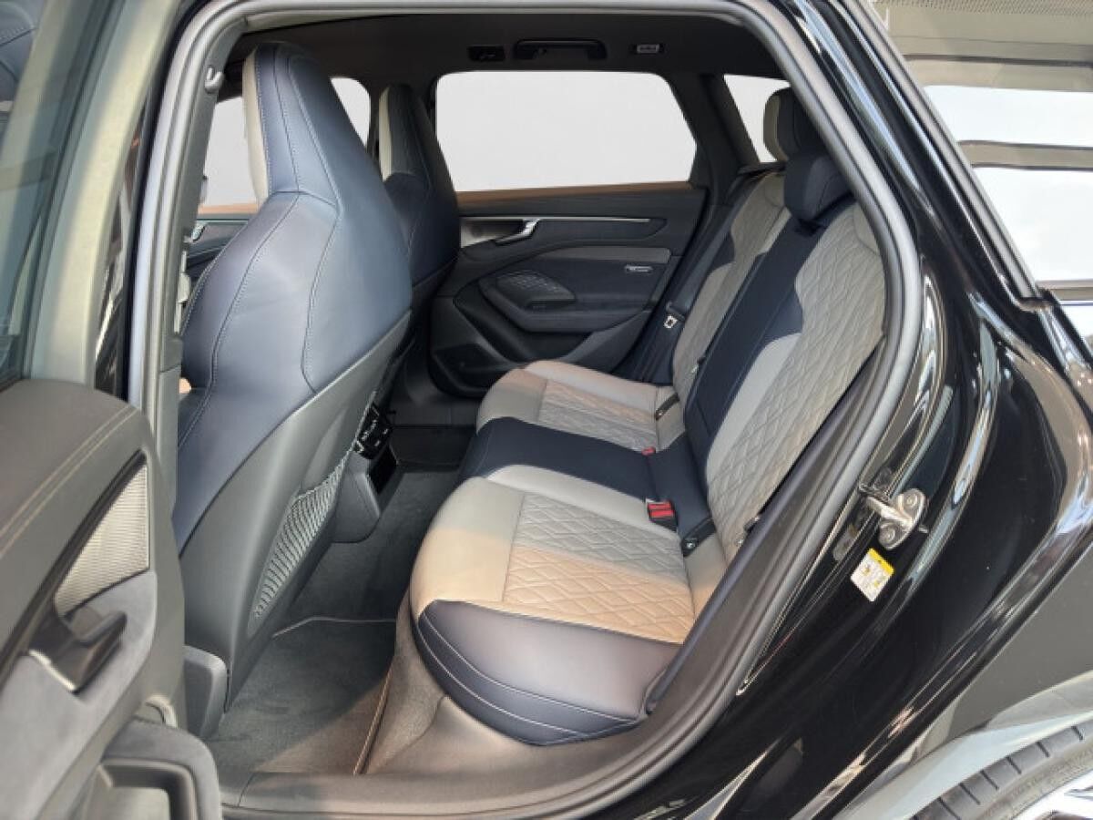 Audi A6 Avant * S line * 360°-Kamera * Ambiente-Licht * Panoramadach