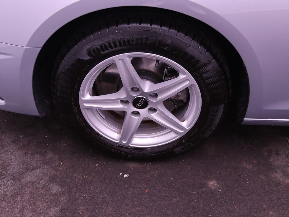 Audi A4 Avant 30 TDI S-tronic / MMI-Navi+, Tour, ACC