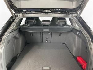 Volkswagen Golf Variant R-Line 1,5 eTSI DSG