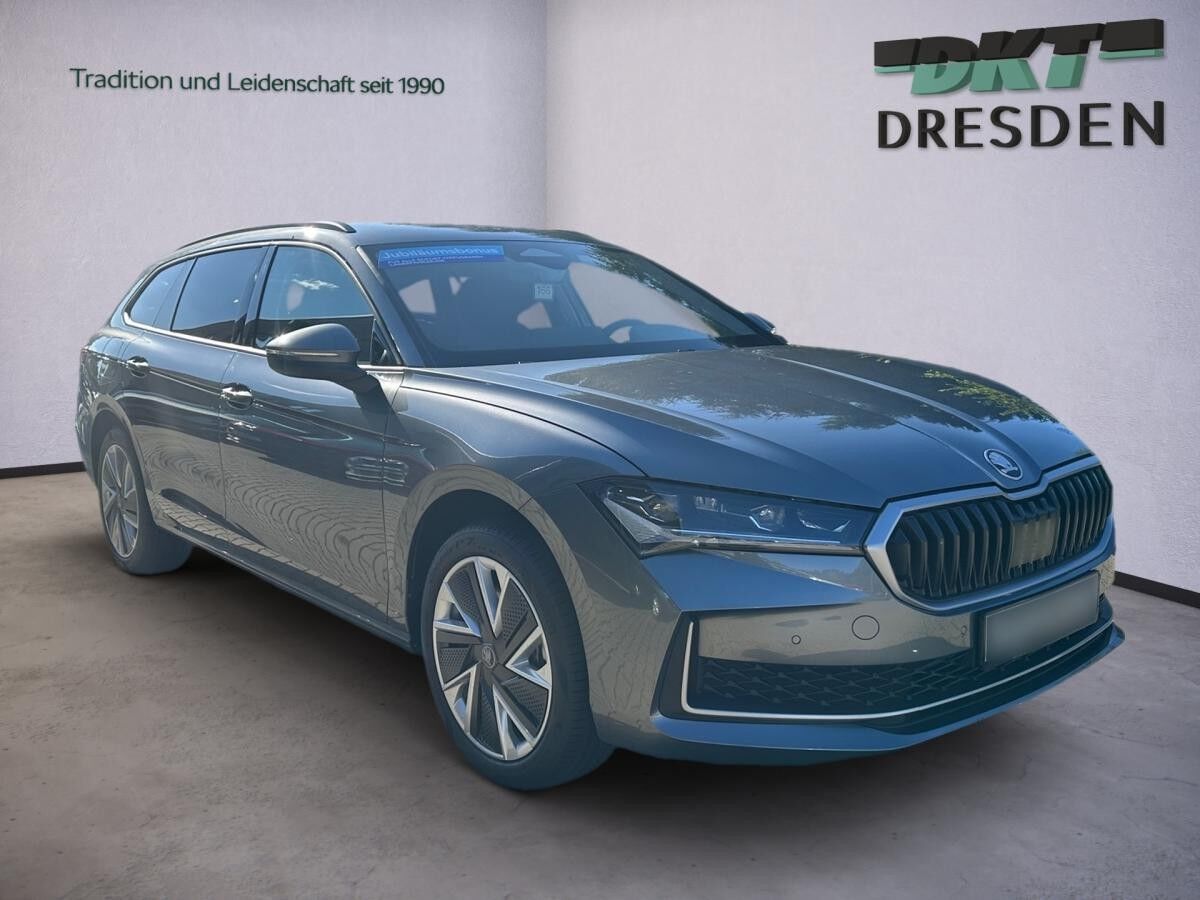 Skoda Superb Combi 1.5 TSI iV 150kW Selection/Transport/AHK/Licht&Sicht/Fahrassistenz/Winter/Infotainment