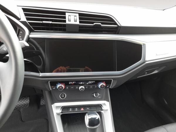 Audi Q3 35 TFSI Automatik STH RFK 18 ACC KeyLess