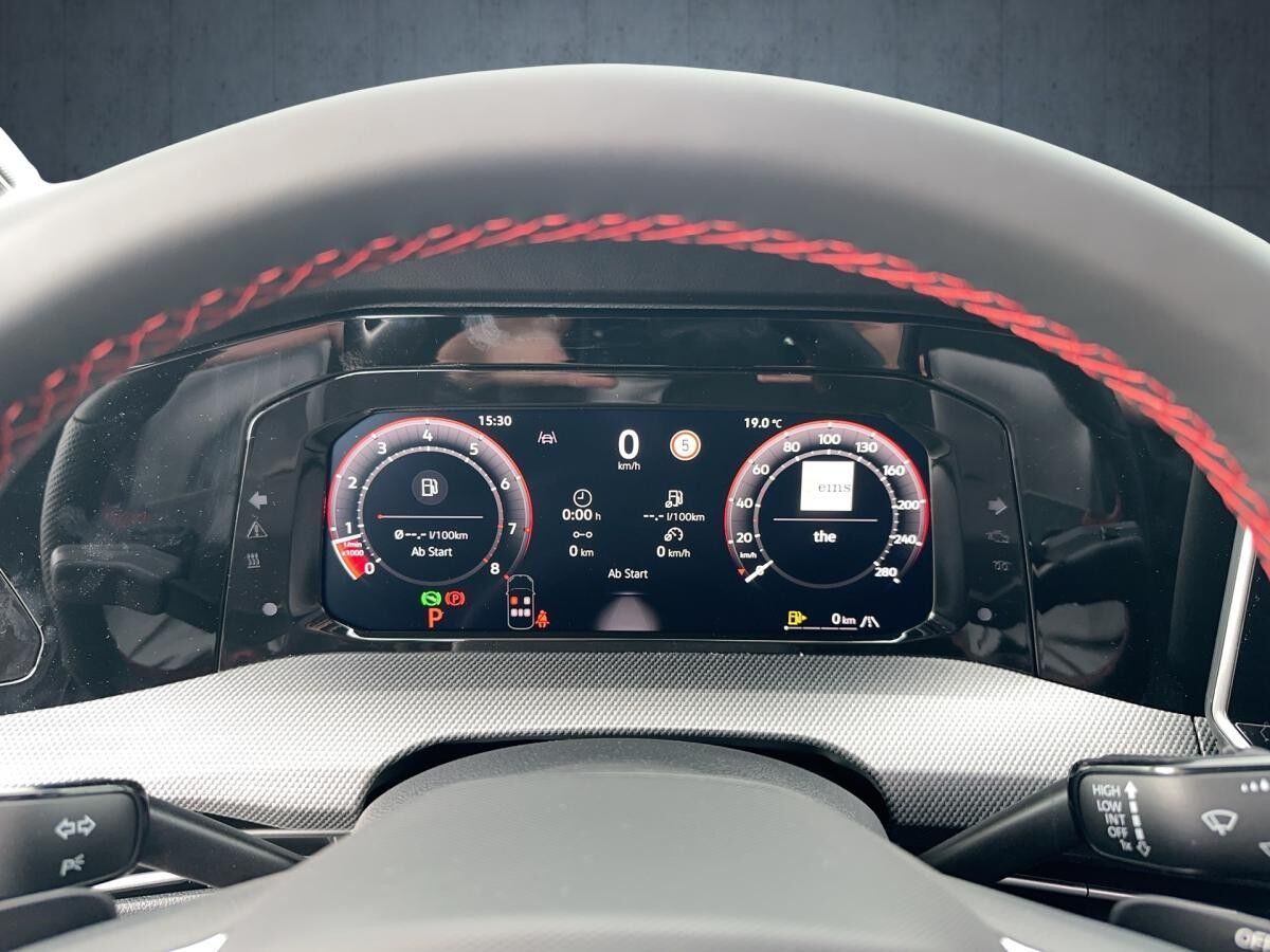 Volkswagen Golf GTI DCC Buisness Paket AHK. AREA-V. PANO WDR WINTER PAKET  **SOFORT VERFÜGBAR!**