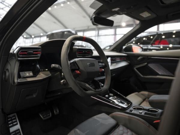 Audi RS3 Limousine S tronic *Pano/ACC/Matrix/uvm.*