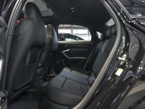 Audi RS3 Limousine S tronic *Pano/ACC/Matrix/uvm.*