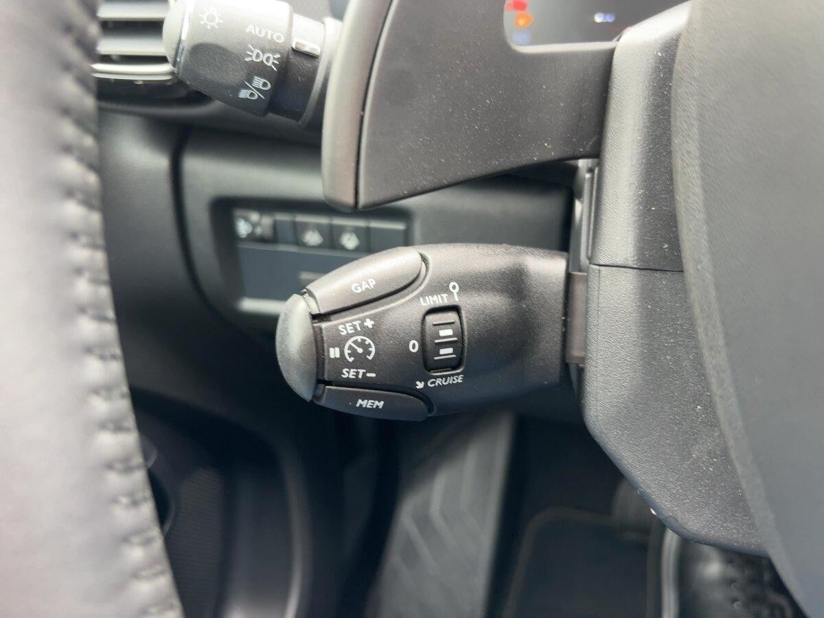 Citroën C5 Aircross 1.2 136 MAX Alcantara+LED+Navi+SHZ