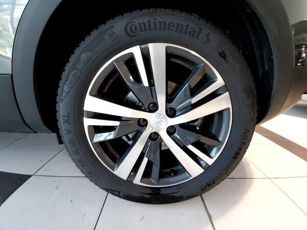 Peugeot 3008 1.5 BlueHDi 130 FAP Allure FLA SpurH LM KAM
