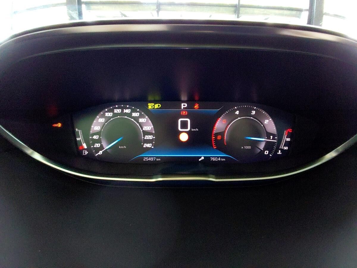 Peugeot 3008 1.5 BlueHDi 130 FAP Allure FLA SpurH LM KAM