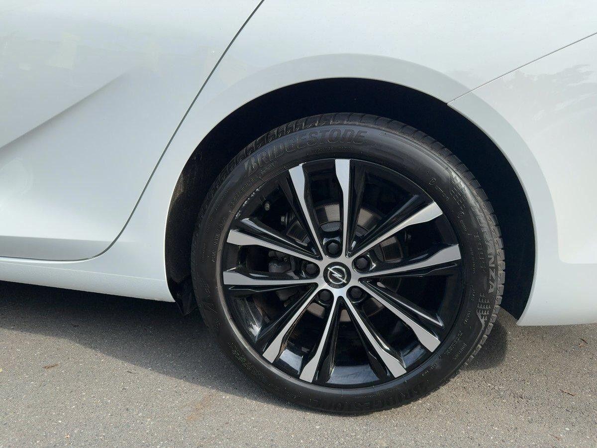 Opel Insignia B Grand Sport 2.0 SHT Business LED+SHZ