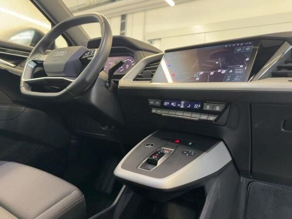 Audi Q4 e-tron 40 LED virtual Navi DAB