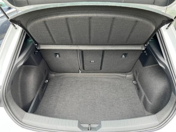Seat Leon FR Black Edition 1.5eTSI 110kW (150 PS) *DSG*SHZ*RFK*NAVI*KESSY*CARPLAY*Gewerbekunden*