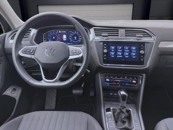 Volkswagen Tiguan Allspace 2.0 TDI LIFE AHK Kamera SHZ CarPlay