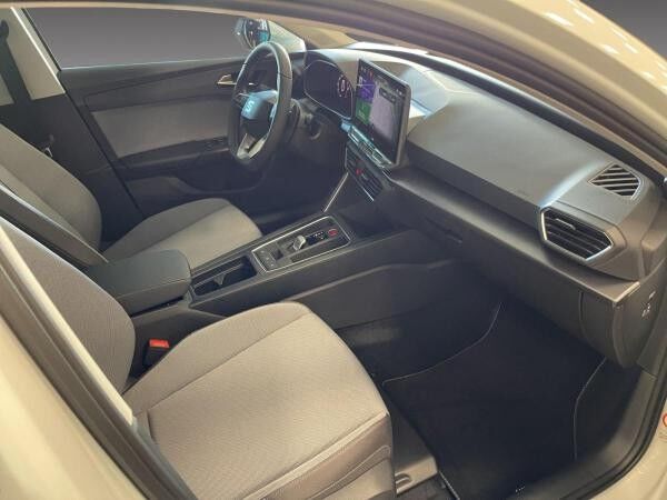 Seat Leon Sportstourer Road Edition 1.5 eTSI 110 kW (150 PS)