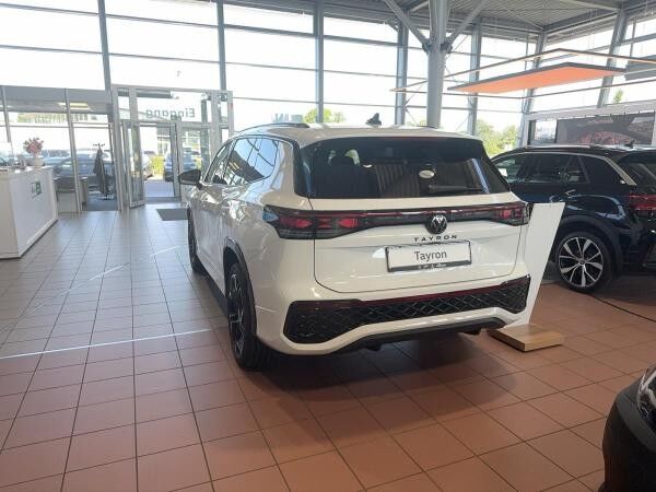 Volkswagen Tayron R-Line eHybrid 272PS  //SOFORT VERF.// 0,5 %-Regelung - Navi, HUD, Leder usw.