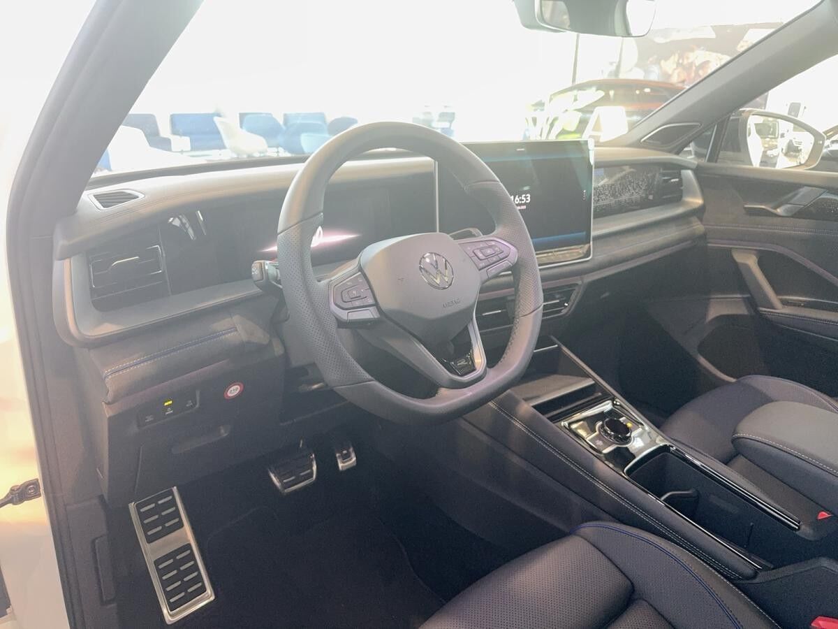 Volkswagen Tayron R-Line eHybrid 272PS  //SOFORT VERF.// 0,5 %-Regelung - Navi, HUD, Leder usw.