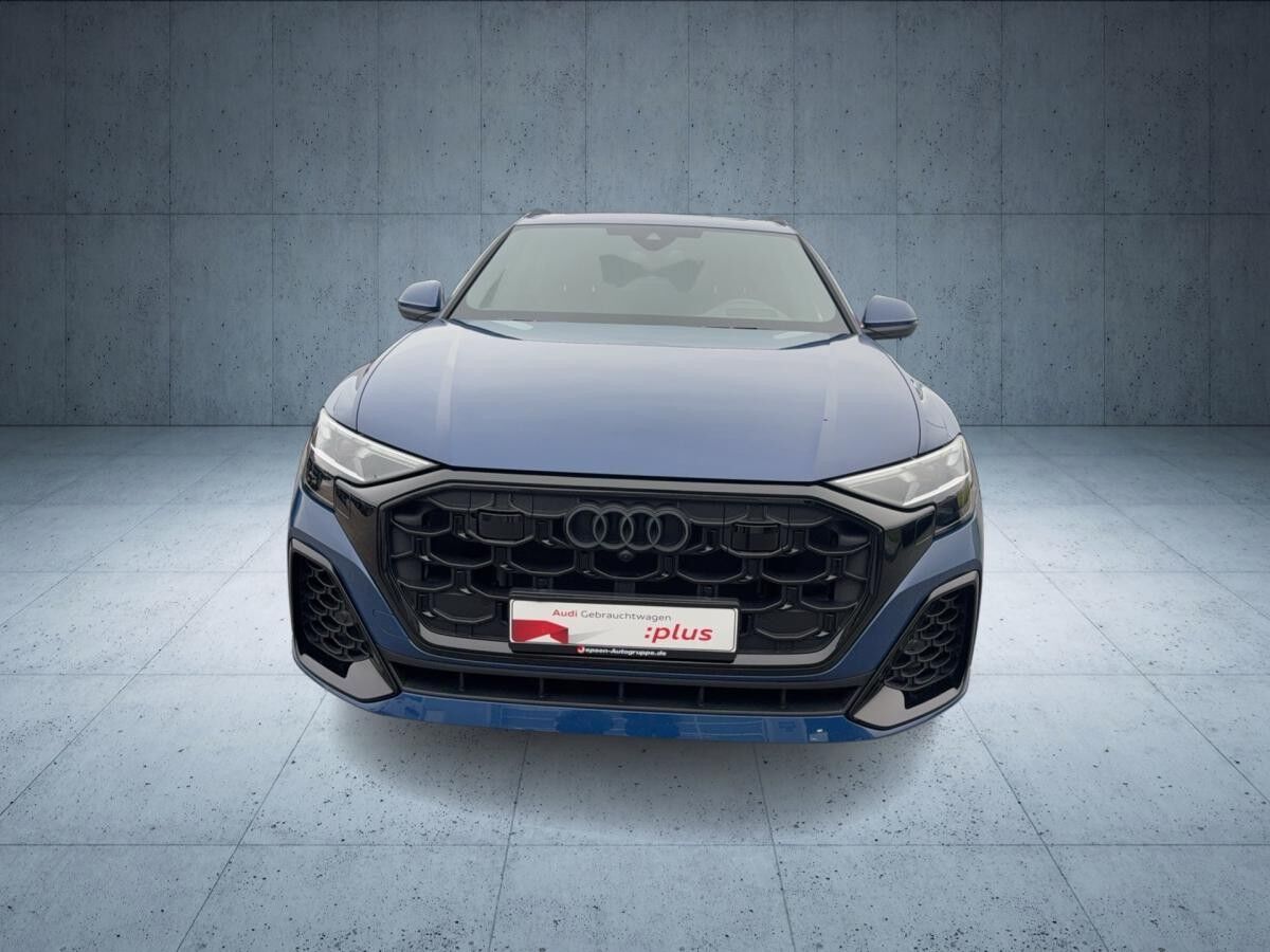 Audi Q8 SUV 55 TFSI qu. tiptr. Luft PANO HUD Matrix