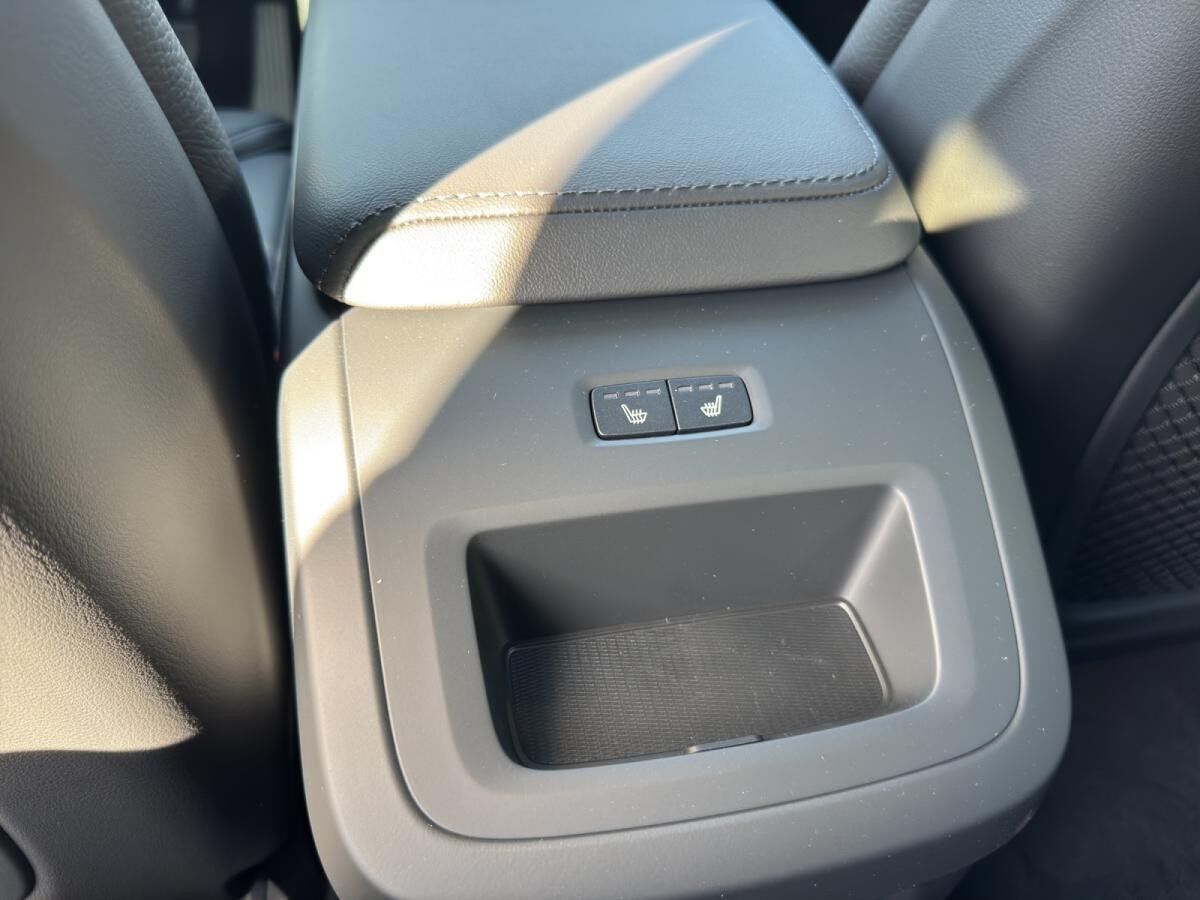 Volvo XC60 T6 AWD Plus Dark 8-Gang Automatikgetriebe