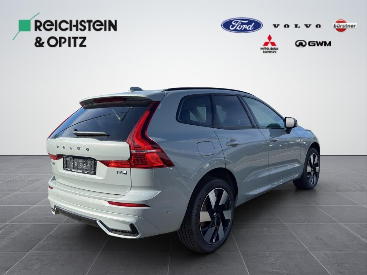 Volvo XC60 T6 AWD Plus Dark 8-Gang Automatikgetriebe
