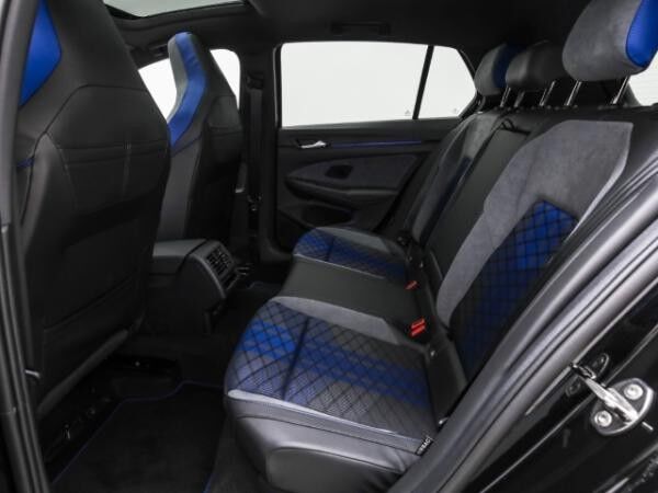Volkswagen Golf R BLACK EDITION 2.0 TSI 4M DSG Pano Navi Akrapovic