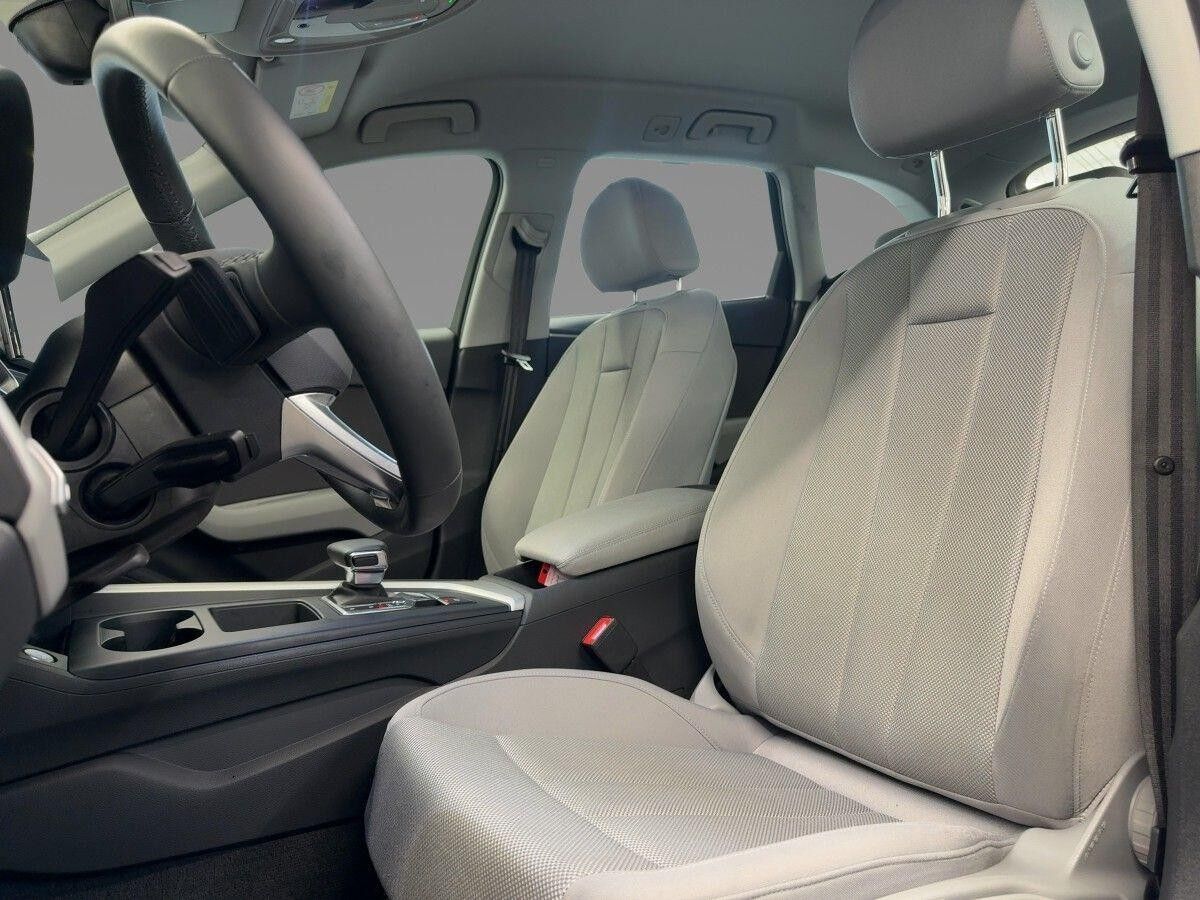 Audi A4 Avant 30 TDI AHK DAB Navi