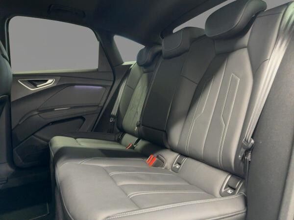 Audi Q4 e-tron Q4 Sportback e-tron 50 quattro Matrix Head-Up Pano Kamera ACC