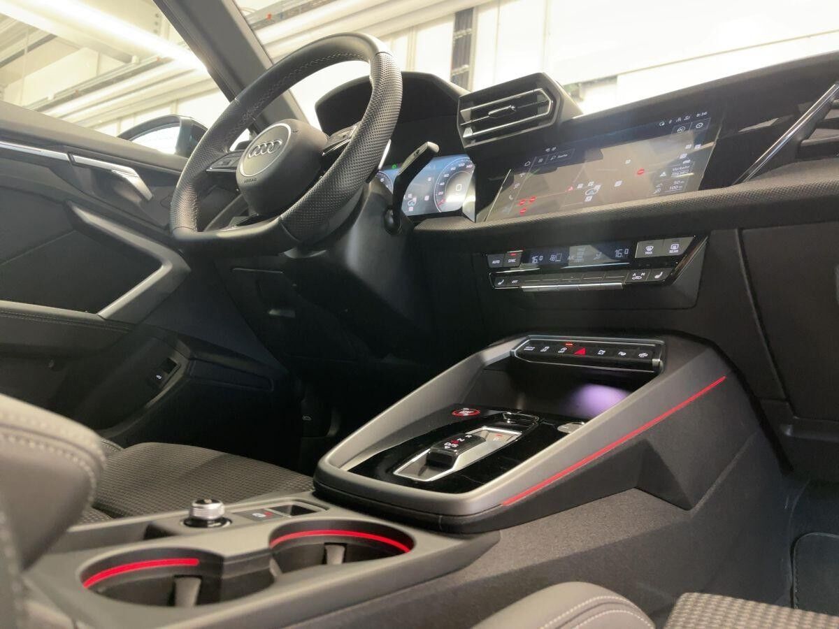 Audi S3 Limousine 2.0 TFSI Kamera LED Navi virtual