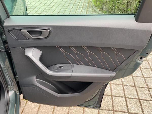 Cupra Ateca 1.5 TSI DSG KAM AHK Keyless Memory Sitze LED