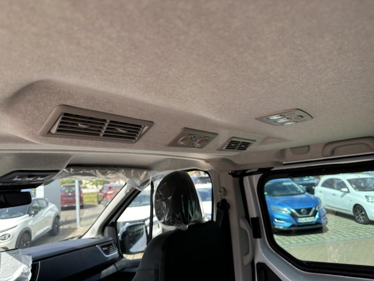 Nissan Primastar KOMBI 150MT TEKNA 8 SITZE L1H1 2ST DESIGN SOFORT