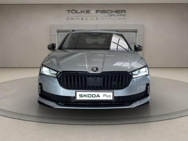 Skoda Superb Combi Sportline Navi DCC PANO AHK eHeck