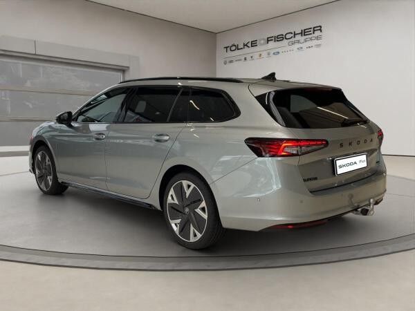 Skoda Superb Combi Sportline Navi DCC PANO AHK eHeck
