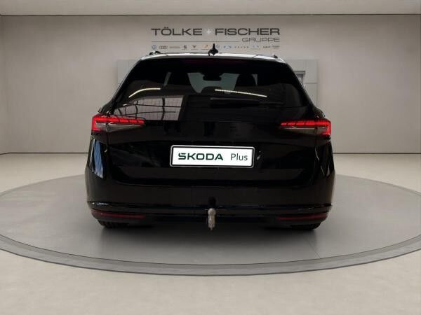 Skoda Superb Combi Sportline iV Navi DCC PANO AHK eHeck