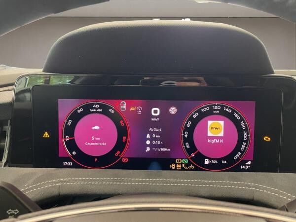 Skoda Superb Combi Sportline Navi DCC PANO AHK eHeck