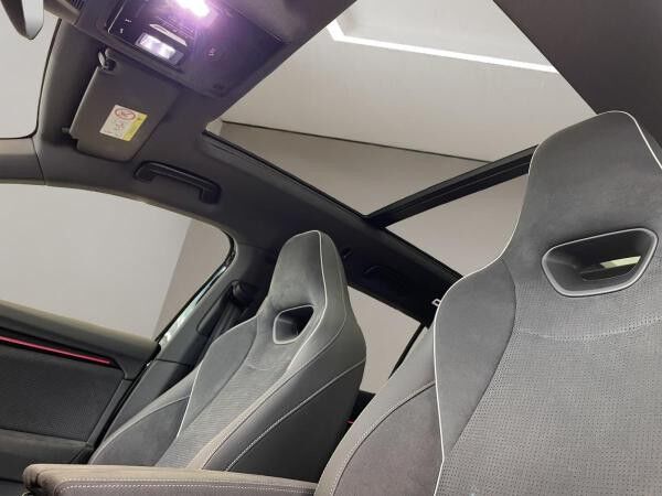 Skoda Superb Combi Sportline iV Navi DCC PANO AHK eHeck