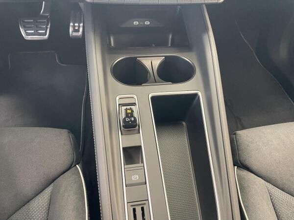 Skoda Elroq 85 Sportline Navi 360 eHeck eSitz AHK