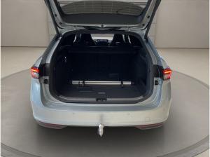 Skoda Superb Combi Sportline 2.0 TDI SOFORT VERFÜGBAR! Navi DCC PANO AHK eHeck