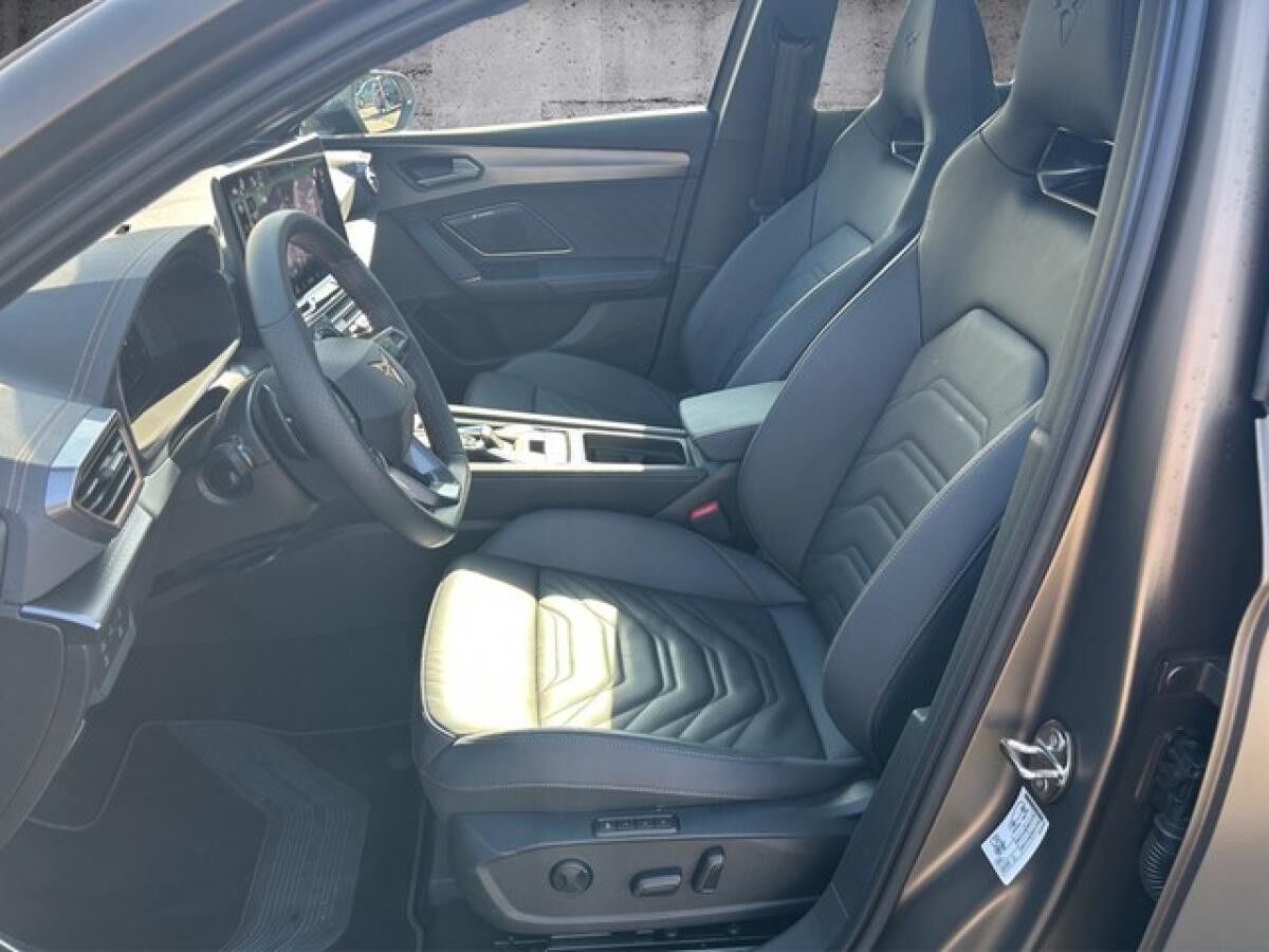 Cupra Leon Sonderzahlung 1.500 € ❗Sp. VZ 2.0 TSI 4Drive DSG PANO MATRIX SENNHEISER