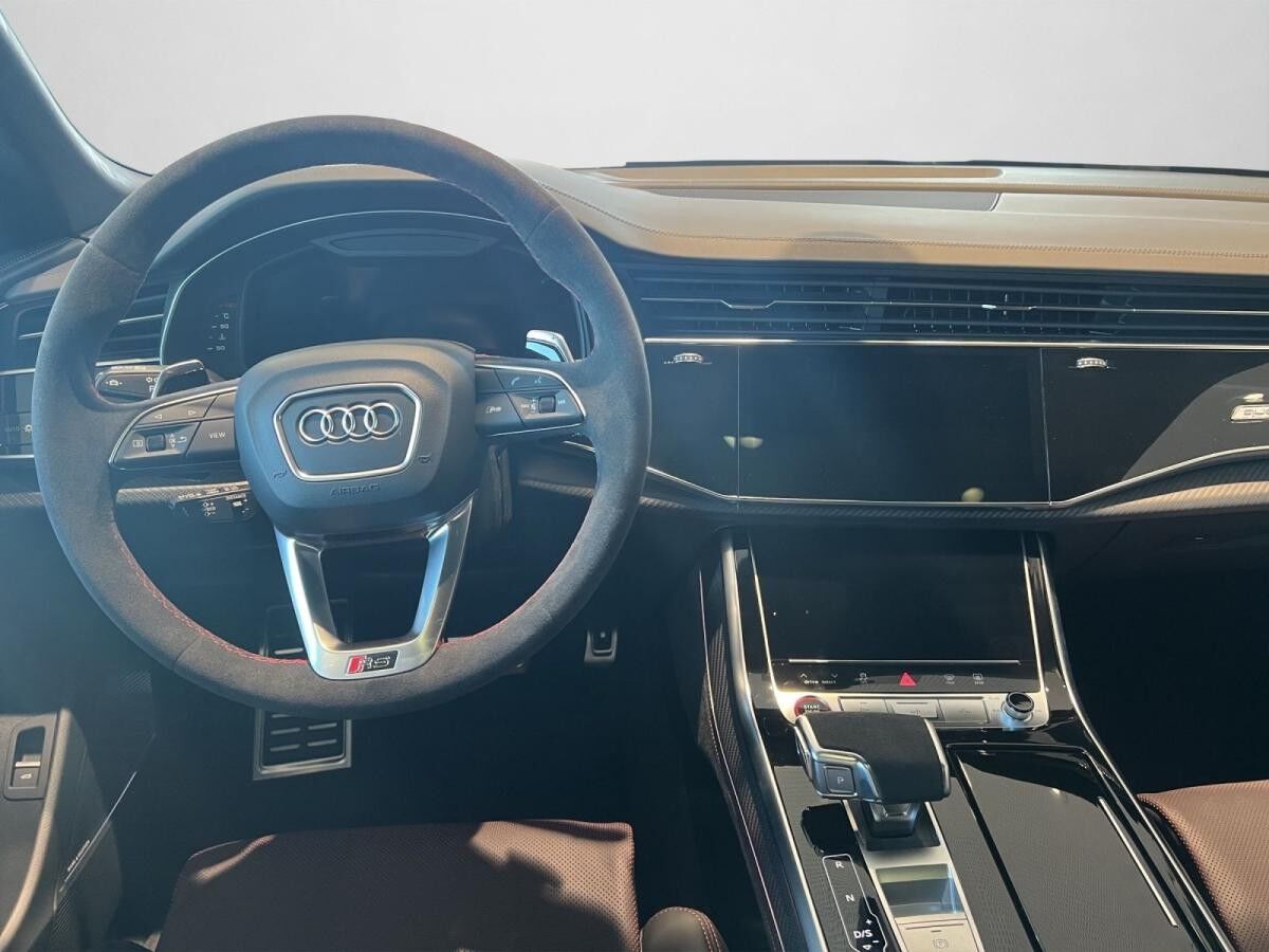 Audi RS Q8 SUV tiptronic Audi RS Q8 SUV tiptronic