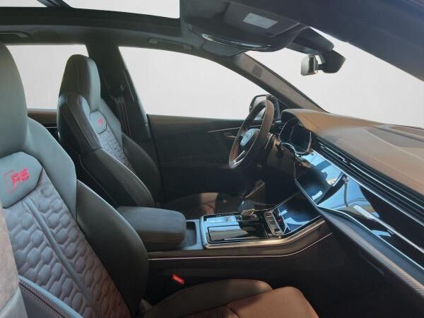 Audi RS Q8 SUV tiptronic