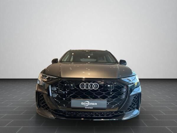 Audi RS Q8 SUV tiptronic