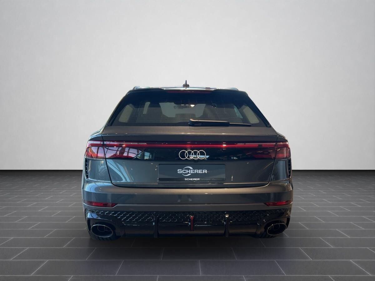 Audi RS Q8 SUV tiptronic Audi RS Q8 SUV tiptronic