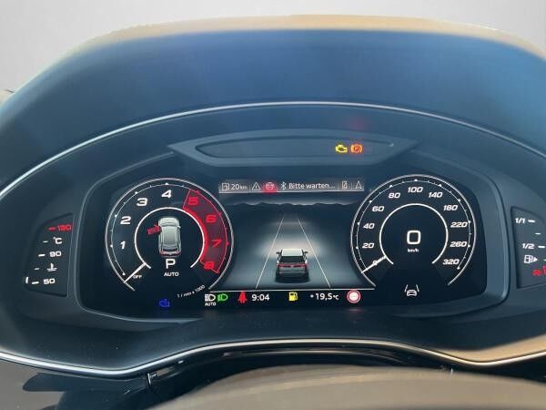 Audi RS Q8 SUV tiptronic