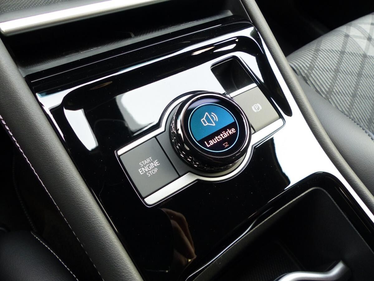 Volkswagen Tiguan R-Line 2,0 l TDI SCR 4MOTION 142 kW ( 193 PS) 7-Gang-Doppelkupplungsgetriebe DSG